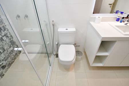 Casa à venda com 310m², 4 quartos e 4 vagasBanheiro Suíte
