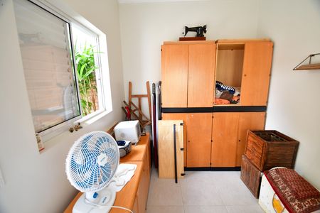 Casa à venda com 310m², 4 quartos e 4 vagasQuarto de Serviço