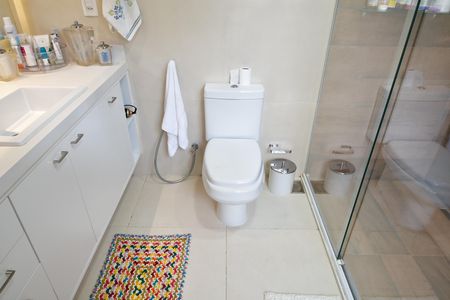 Casa à venda com 310m², 4 quartos e 4 vagasBanheiro Suíte