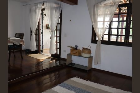 Casa à venda com 440m², 4 quartos e 15 vagasSala de TV