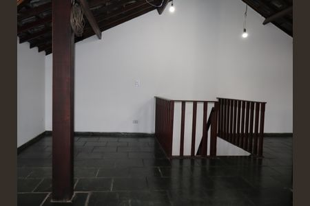 Casa à venda com 440m², 4 quartos e 15 vagasSótão