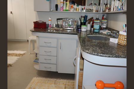 Casa à venda com 440m², 4 quartos e 15 vagasBanheiro suíte