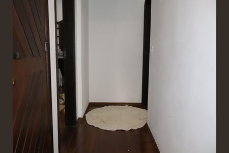 Casa à venda com 440m², 4 quartos e 15 vagasCorredor