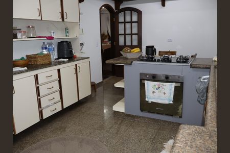 Casa à venda com 440m², 4 quartos e 15 vagasCozinha
