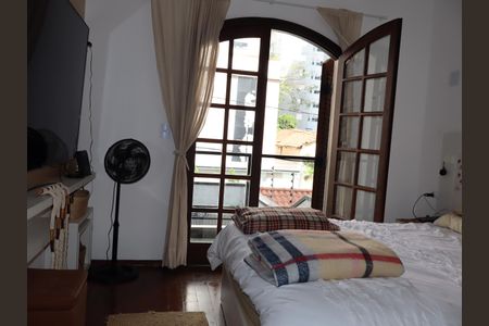 Casa à venda com 440m², 4 quartos e 15 vagasSuíte