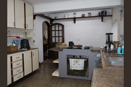 Casa à venda com 440m², 4 quartos e 15 vagasCozinha