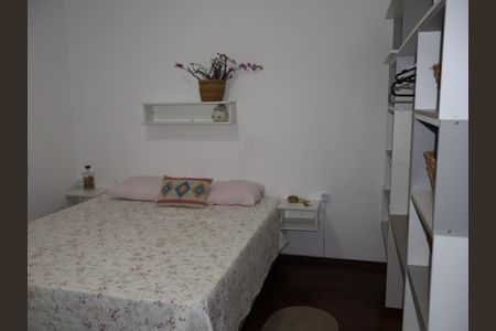 Casa à venda com 440m², 4 quartos e 15 vagasQuarto 2