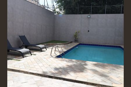 Casa à venda com 440m², 4 quartos e 15 vagasPiscina e churrasqueira