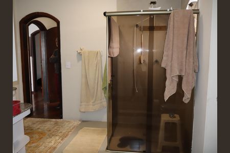 Casa à venda com 440m², 4 quartos e 15 vagasBanheiro suíte