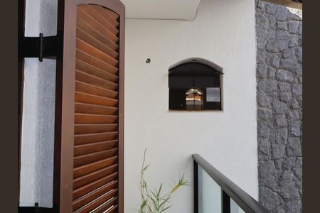 Casa à venda com 440m², 4 quartos e 15 vagasVaranda da suíte