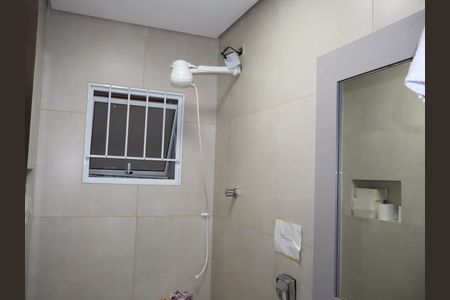 Casa à venda com 440m², 4 quartos e 15 vagasBanheiro de serviço