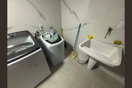 Casa para alugar com 313m², 3 quartos e 1 vagaÁrea de serviço 