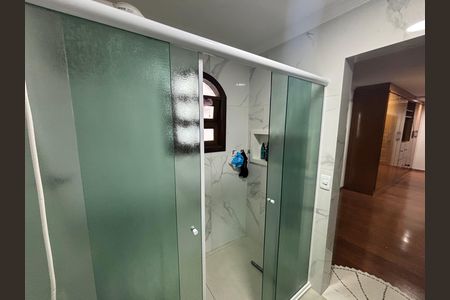 Casa para alugar com 313m², 3 quartos e 1 vagaBanheiro 