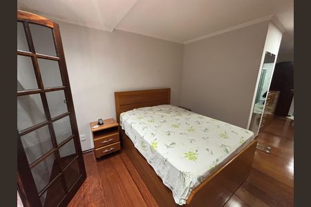 Casa para alugar com 313m², 3 quartos e 1 vagaQuarto 2