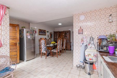 Casa para alugar com 204m², 3 quartos e 2 vagas Casa para alugar com 204m², 3 quartos e 2 vagasCozinha