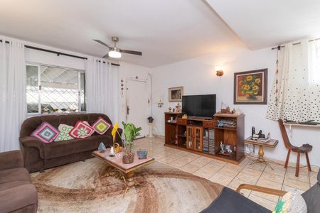 Sala de casa para alugar com 3 quartos, 204m² em Vila Dalila, São Paulo
