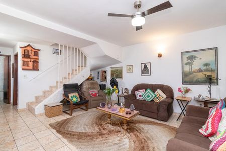 Casa para alugar com 204m², 3 quartos e 2 vagas Casa para alugar com 204m², 3 quartos e 2 vagasSala