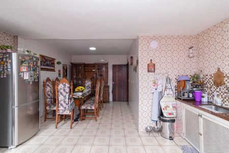 Casa para alugar com 204m², 3 quartos e 2 vagas Casa para alugar com 204m², 3 quartos e 2 vagasCozinha