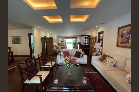 Casa de condomínio à venda com 450m², 4 quartos e 3 vagas