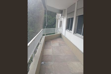 Apartamento para alugar com 120m², 3 quartos e 1 vaga Apartamento para alugar com 120m², 3 quartos e 1 vagaVaranda