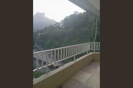 Apartamento para alugar com 120m², 3 quartos e 1 vaga Apartamento para alugar com 120m², 3 quartos e 1 vagaVaranda