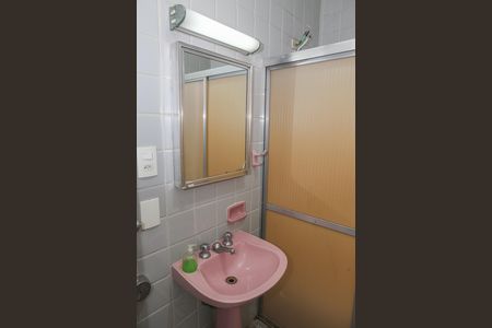 Casa à venda com 150m², 4 quartos e 1 vaga Casa à venda com 150m², 4 quartos e 1 vagaBanheiro 1
