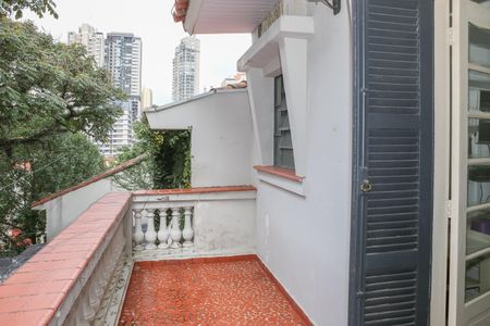 Sacada dos quartos de casa à venda com 4 quartos, 150m² em Perdizes, São Paulo