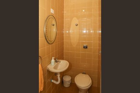 Casa à venda com 150m², 4 quartos e 1 vaga Casa à venda com 150m², 4 quartos e 1 vagaLavabo