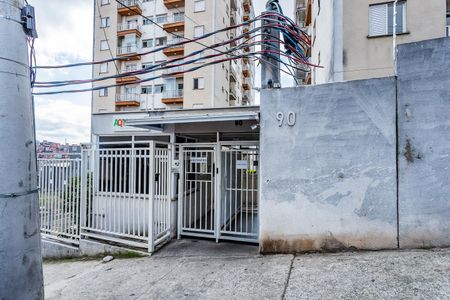 Apartamento para alugar com 42m², 2 quartos e 1 vaga Apartamento para alugar com 42m², 2 quartos e 1 vagaFachada
