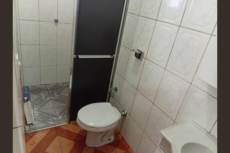 Banheiro  de casa para alugar com 2 quartos, 47m² em Jardim Jacy, Guarulhos
