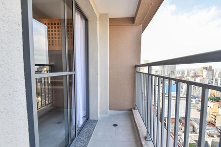 Apartamento para alugar com 28m², 1 quarto e sem vaga Apartamento para alugar com 28m², 1 quarto e sem vagaVaranda