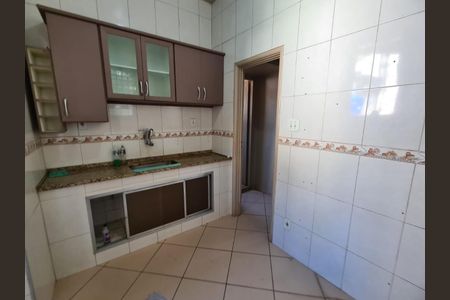 Casa à venda com 84m², 3 quartos e sem vaga