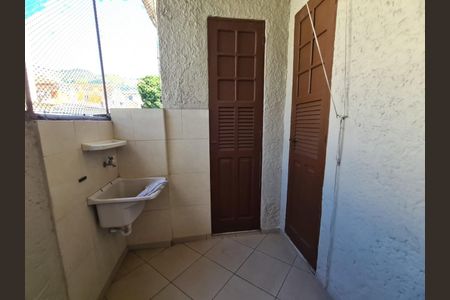 Casa à venda com 84m², 3 quartos e sem vaga