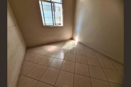 Casa à venda com 84m², 3 quartos e sem vaga