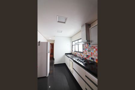 Apartamento à venda com 150m², 4 quartos e 3 vagasCozinha 