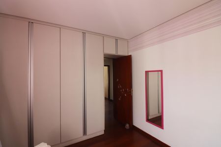 Apartamento à venda com 150m², 4 quartos e 3 vagasQuarto 3