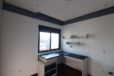 Apartamento à venda com 150m², 4 quartos e 3 vagasQuarto 2