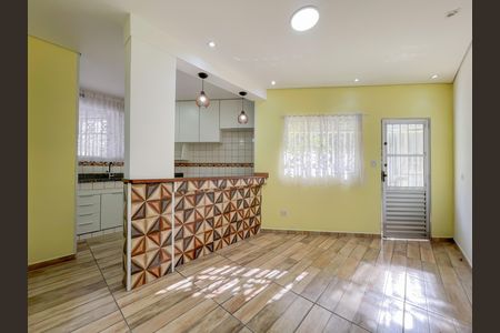 Sala de casa para alugar com 2 quartos, 100m² em Vila Osasco, Osasco