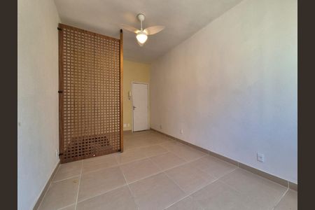 Apartamento à venda com 27m², 1 quarto e sem vaga