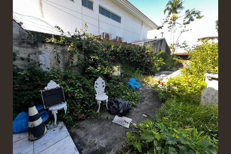 Casa de condomínio à venda com 120m², 2 quartos e 1 vaga