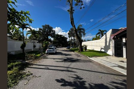 Casa de condomínio à venda com 120m², 2 quartos e 1 vaga