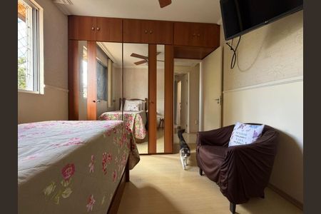 Foto 01 de casa à venda com 3 quartos, 210m² em Castelo, Belo Horizonte