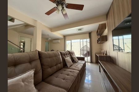 Foto 08 de casa à venda com 3 quartos, 210m² em Castelo, Belo Horizonte