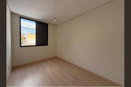 Foto 13 de casa à venda com 3 quartos, 130m² em Ouro Preto, Belo Horizonte