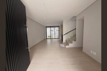 Foto 02 de casa à venda com 3 quartos, 130m² em Ouro Preto, Belo Horizonte