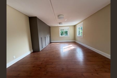 Casa de condomínio à venda com 534m², 5 quartos e 3 vagas