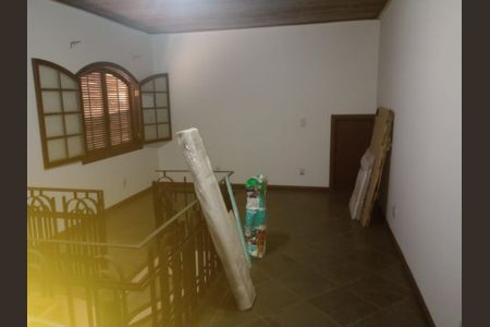 Casa à venda com 168m², 3 quartos e 2 vagas Casa à venda com 168m², 3 quartos e 2 vagasAREA INTERNA
