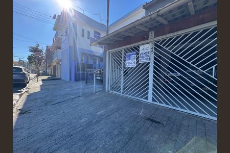 Fachada  de casa à venda com 3 quartos, 230m² em City Bussocaba, Osasco