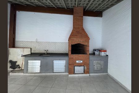 Casa à venda com 230m², 3 quartos e 2 vagas Casa à venda com 230m², 3 quartos e 2 vagasQuintal