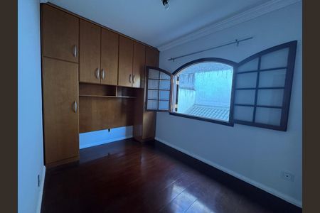 Casa à venda com 230m², 3 quartos e 2 vagas Casa à venda com 230m², 3 quartos e 2 vagasQuarto 1